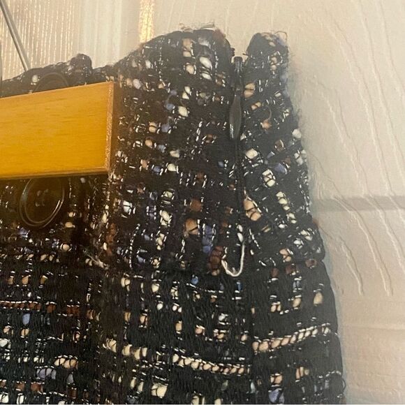 Ann Taylor Skirt - Picture 6 of 8